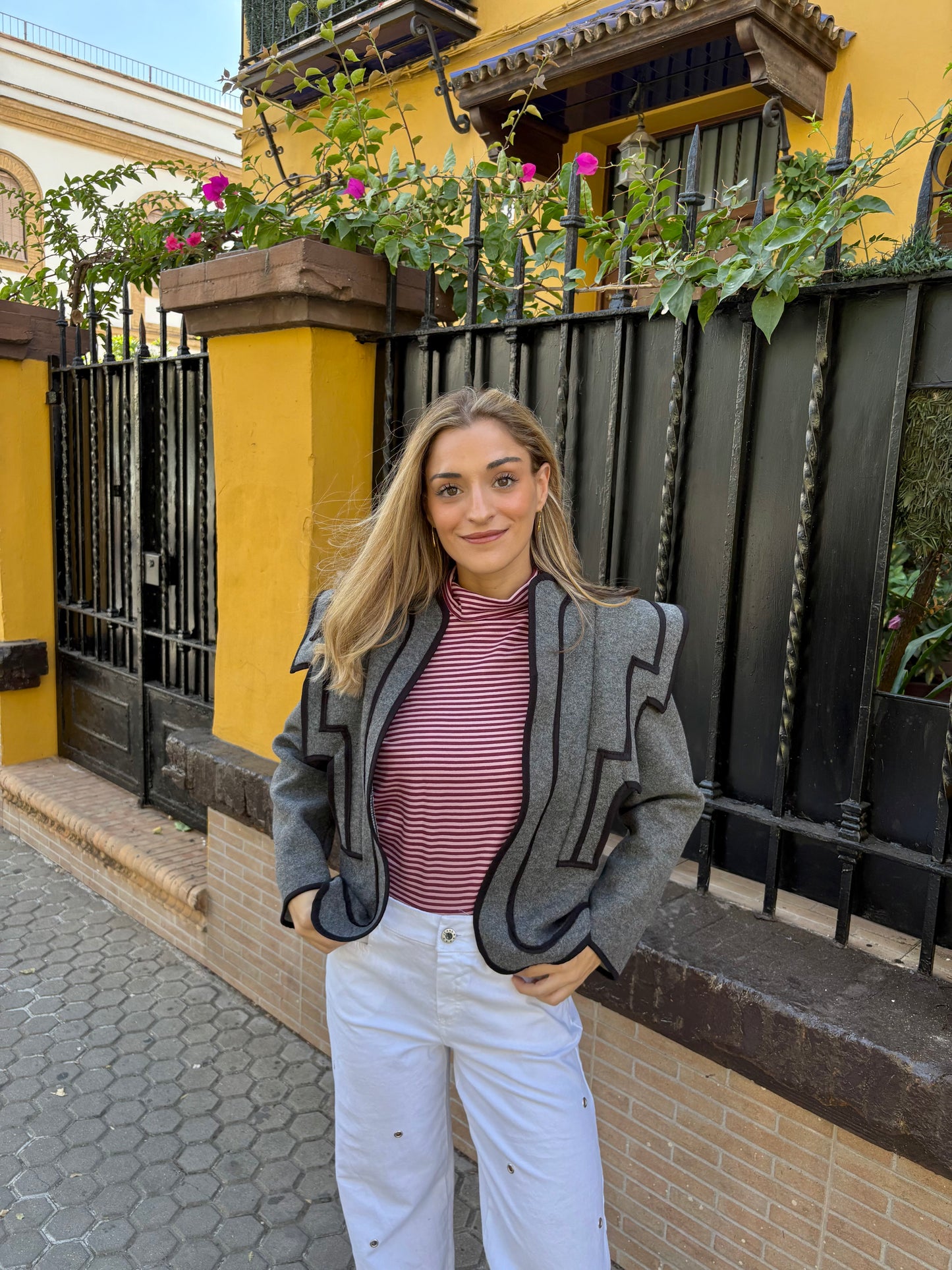 Camiseta Olivia burdeos