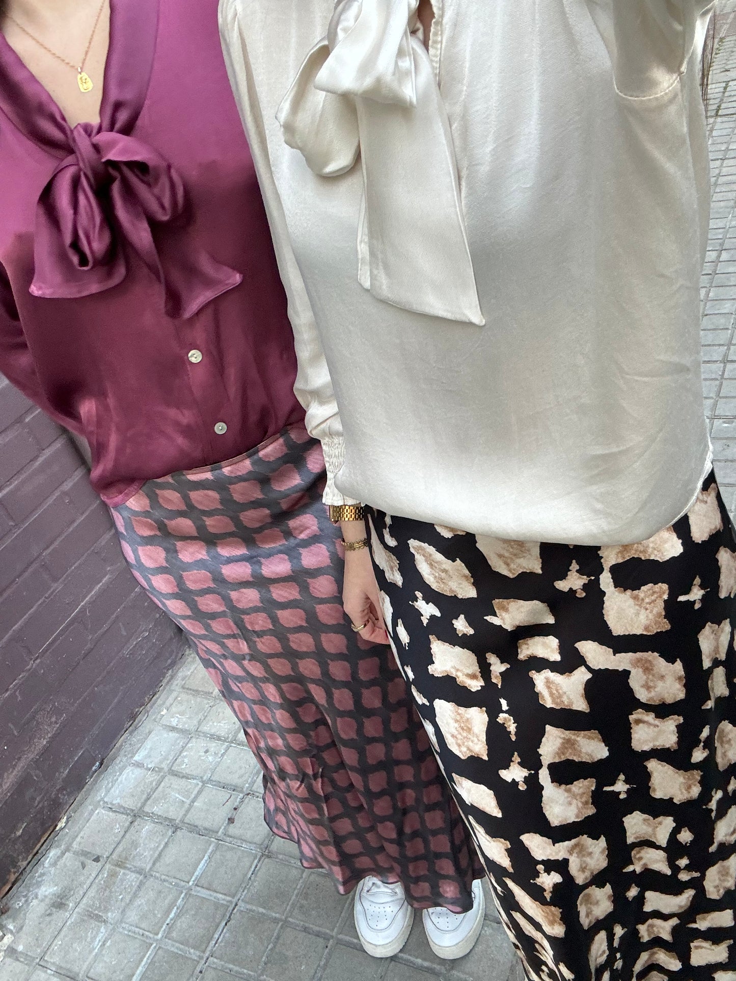 Blusa satinada blanca