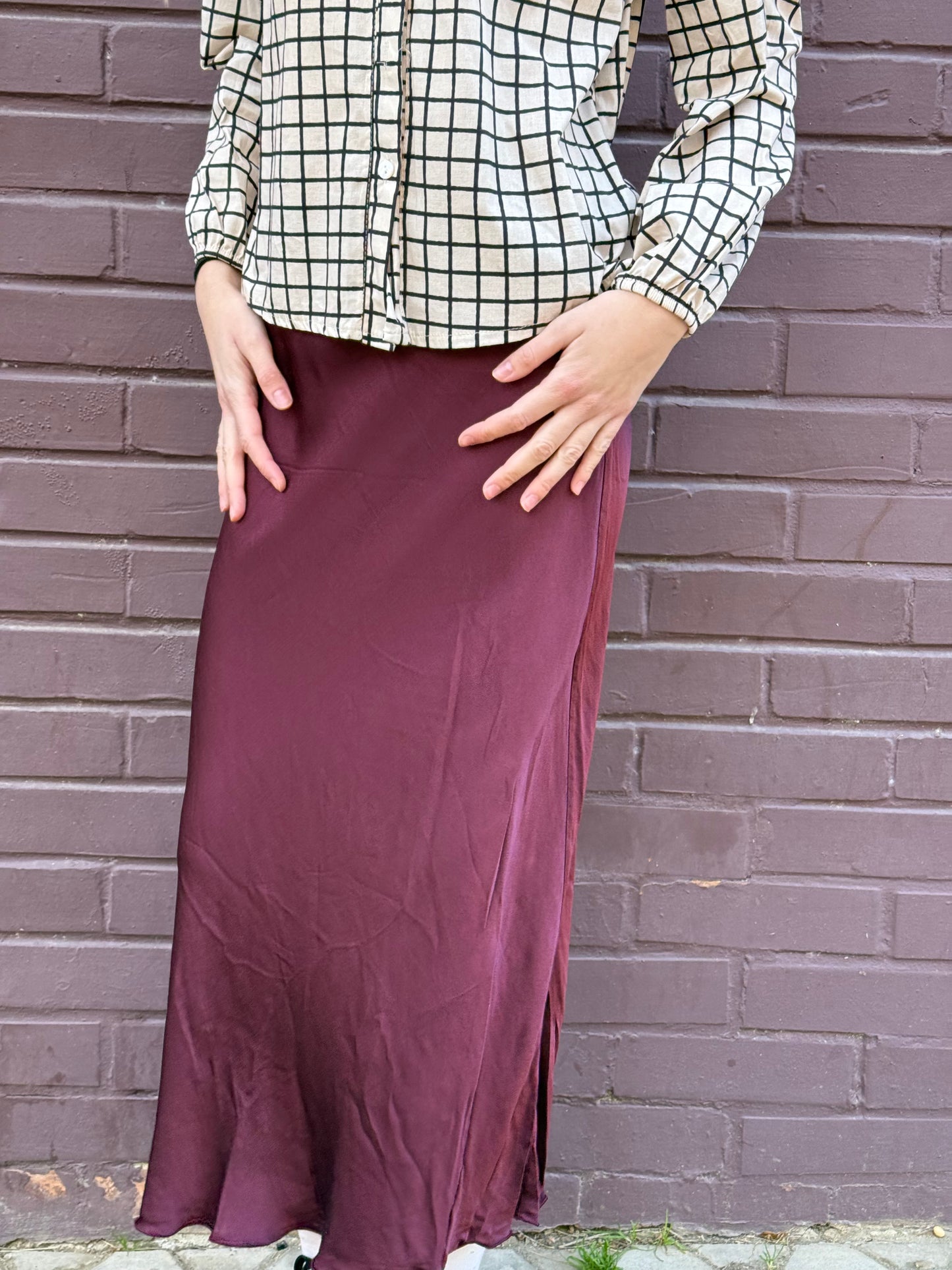 Falda satinada buganvilla