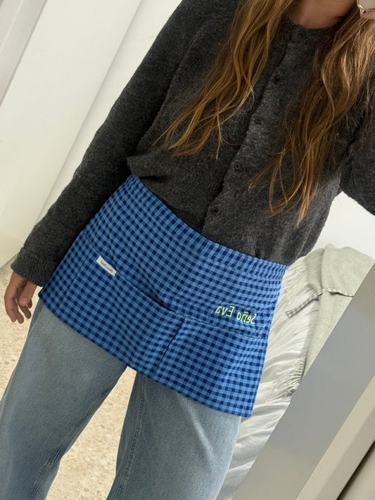 Mandil vichy azul oscuro